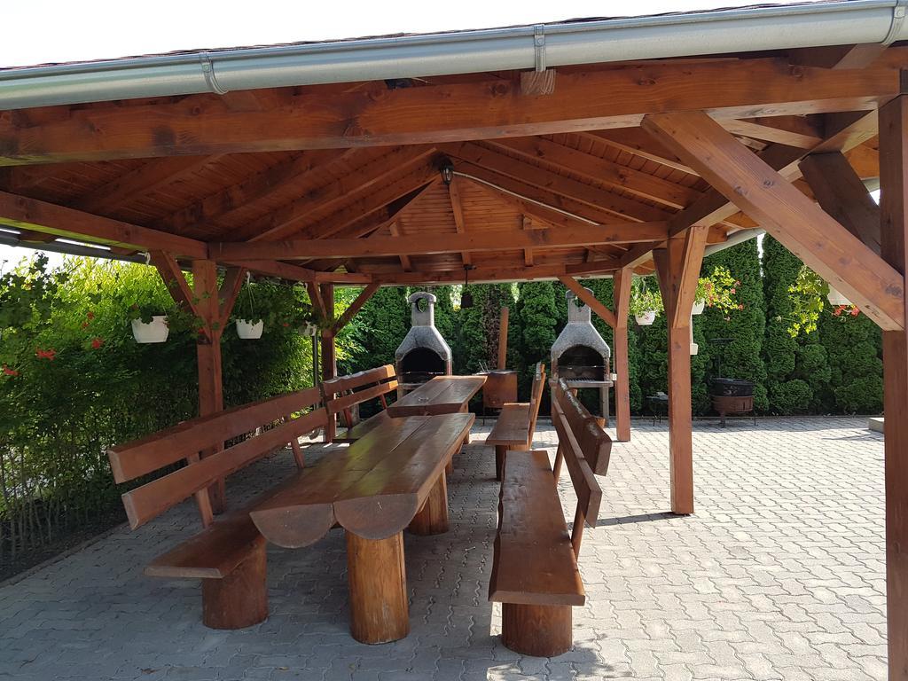 Apartman Taktik Velky Meder Exterior photo